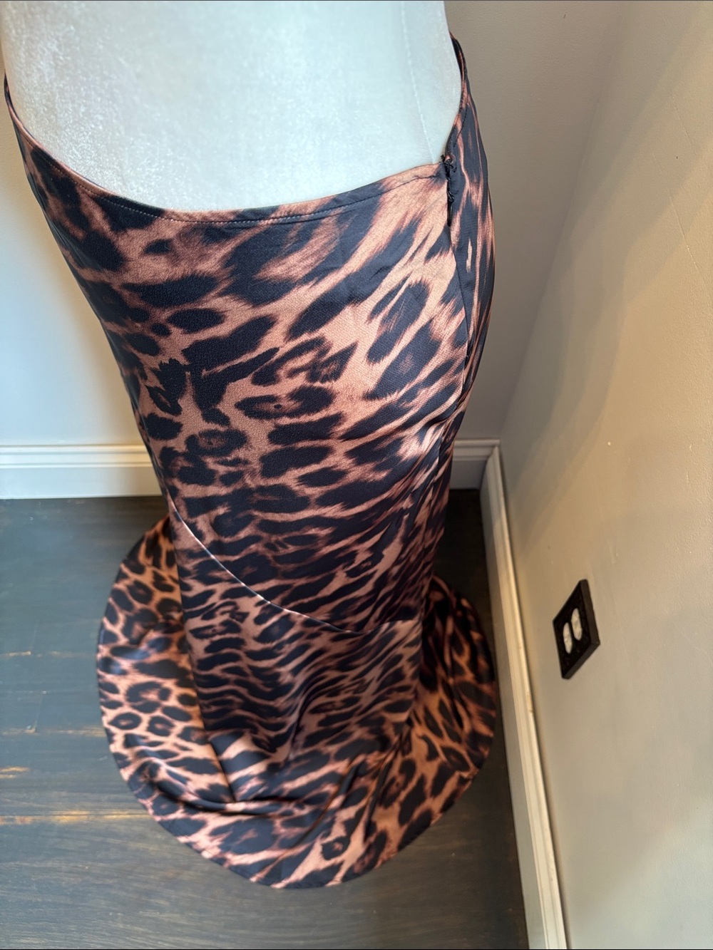 Commense Slim Leopard Print Maxi Skirt Black Brown NWT - Picture 7 of 12